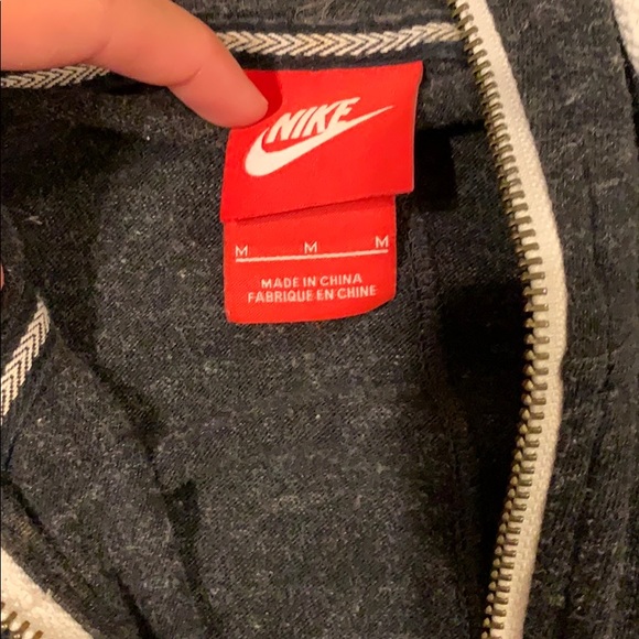 Nike Zip Up Jacket - Picture 4 of 8